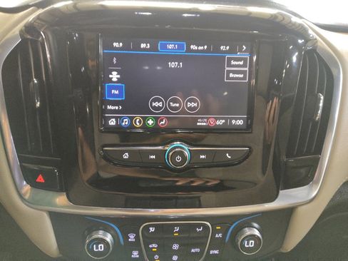 Used 2022 Chevrolet Traverse LS FWD image 25
