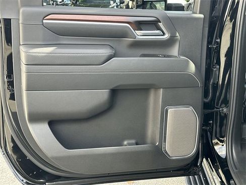 New 2026 GMC Sierra 2500 Denali w/ Denali Reserve Package image 25