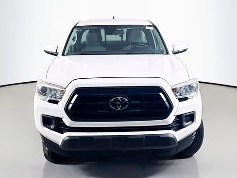 Used 2021 Toyota Tacoma SR RWD image 2
