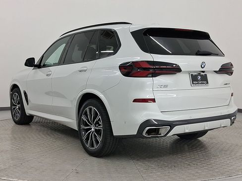 Used 2025 BMW X5 sDrive40i image 3
