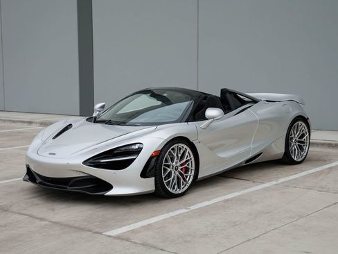 Used 2020 McLaren 720S Performance RWD image 5