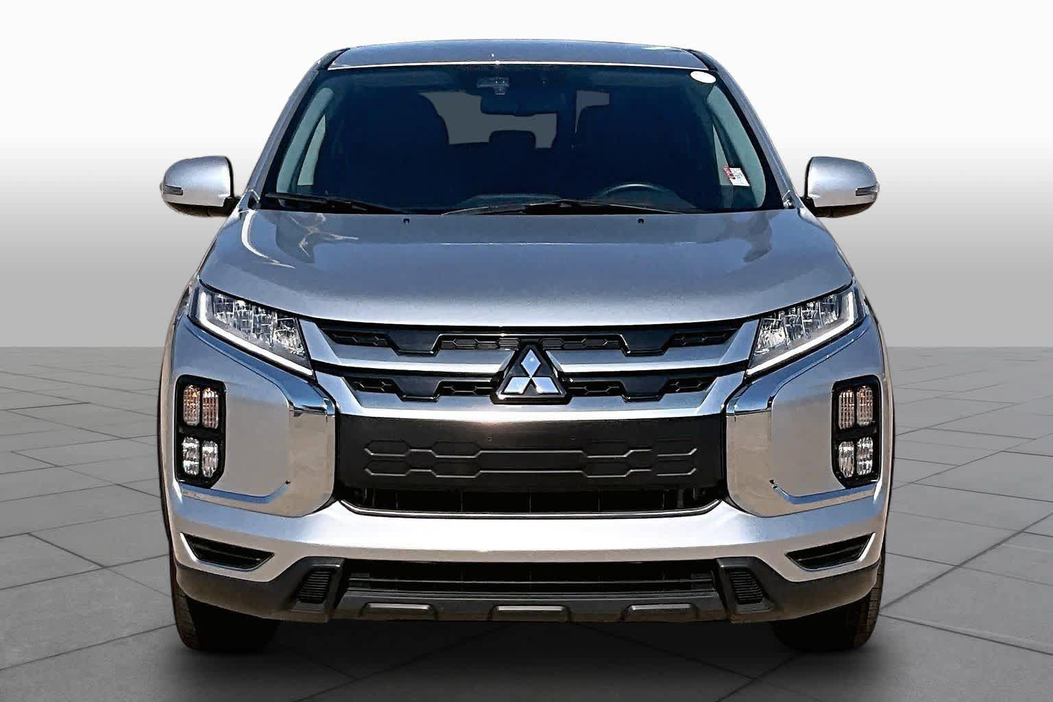 Used 2025 Mitsubishi Outlander Sport SE AWD/4WD image 4