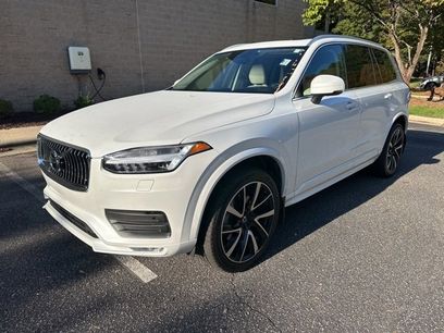 Used 2022 Volvo XC90 T5 Momentum w/ Advanced Package