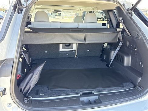 New 2025 Mitsubishi Outlander SEL image 27