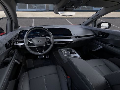 New 2025 Cadillac Optiq Luxury 1 w/ LPO, Floor Liner Package image 15