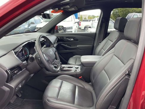 Used 2023 Chevrolet Traverse RS image 13