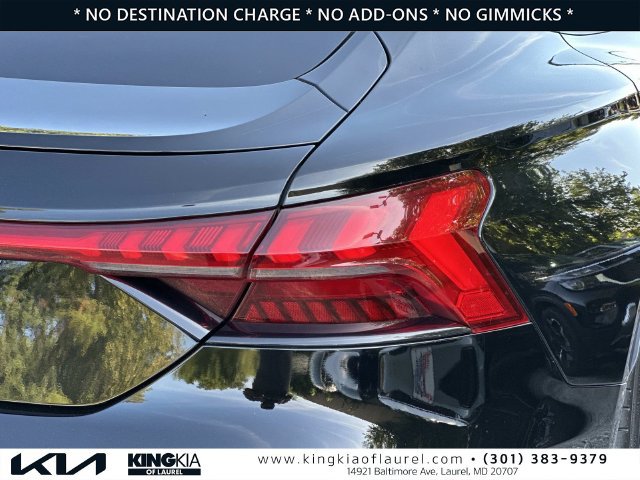 Used 2022 Audi e-tron GT Prestige AWD/4WD image 29