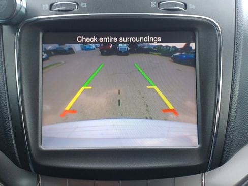 Used 2018 Dodge Journey Crossroad w/ Nav & Sun Group image 11