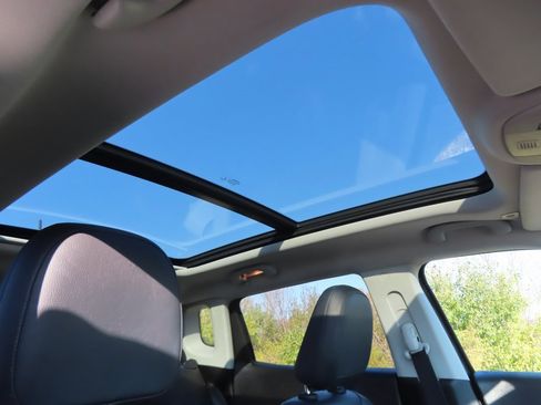 Used 2018 Jeep Compass Limited w/ Navigation Group image 7