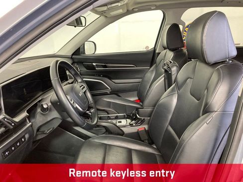 Used 2025 Kia Telluride S image 11