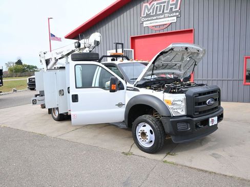 Used 2016 Ford F550 2WD Regular Cab Super Duty image 15