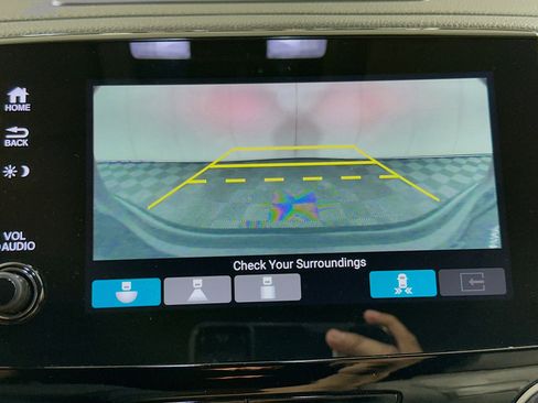 Used 2019 Honda Pilot Touring image 22