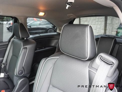 Used 2025 Honda Odyssey Elite image 41