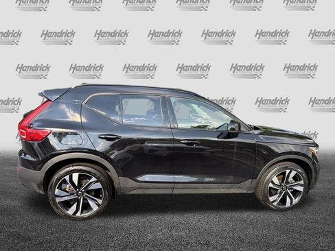 Certified 2023 Volvo XC40 B5 Plus w/ Protection Package Premier AWD/4WD image 11