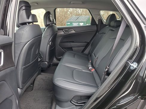 New 2026 Kia Sportage EX image 9