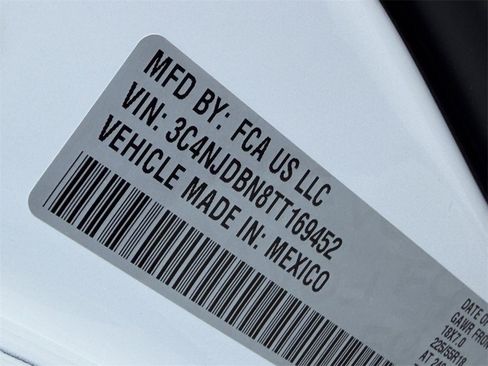 New 2026 Jeep Compass Latitude image 20