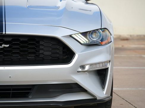 Used 2019 Ford Mustang Premium RWD image 20