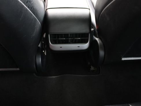 Used 2022 Tesla Model 3 Performance image 26