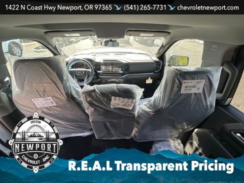 New 2026 GMC Sierra 1500 SLE w/ LPO, Black Badging Package AWD/4WD image 10