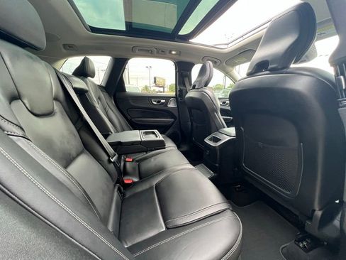 Used 2022 Volvo XC60 T8 Inscription w/ Advanced Package image 23