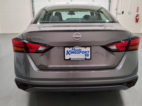 Used 2023 Nissan Altima 2.5 S image 5