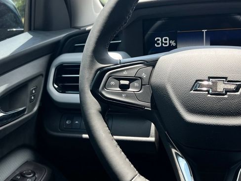 New 2027 Chevrolet Bolt LT w/ Comfort Package FWD image 16