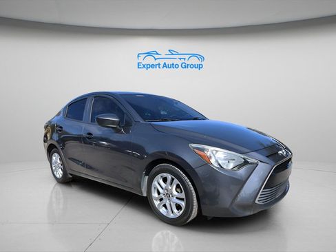 Used 2018 Toyota Yaris iA image 5