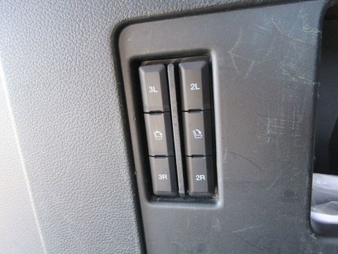 Used 2021 Ford Expedition Max Platinum image 14