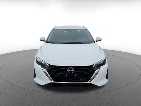 Used 2025 Nissan Sentra S image 4