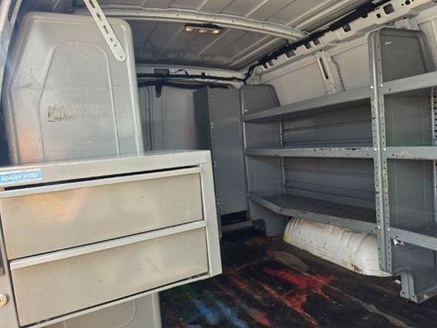 Used 2017 GMC Savana 2500 RWD image 26