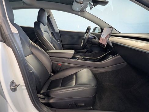Used 2019 Tesla Model 3 Standard Range image 14