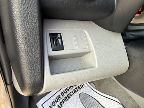 Used 2012 Toyota RAV4 4WD w/ Value Pkg image 14