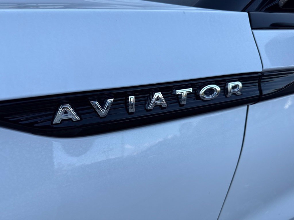 Used 2025 Lincoln Aviator Reserve w/ Equipment Group 201A AWD/4WD image 5