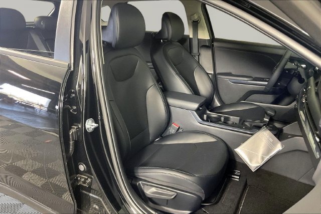 New 2027 Kia K4 EX FWD image 12