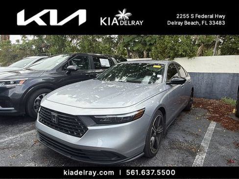 Used 2023 Honda Accord Sport image 4