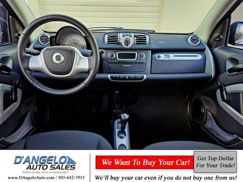 Used 2013 smart fortwo pure image 14