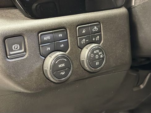 Used 2024 Chevrolet Silverado 2500 LTZ AWD/4WD image 11