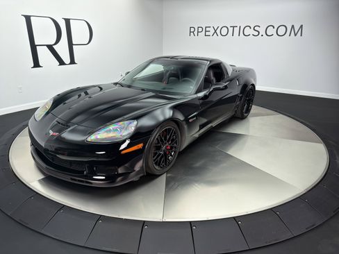 Used 2007 Chevrolet Corvette Z06 w/ Preferred Equipment Group RWD image 1