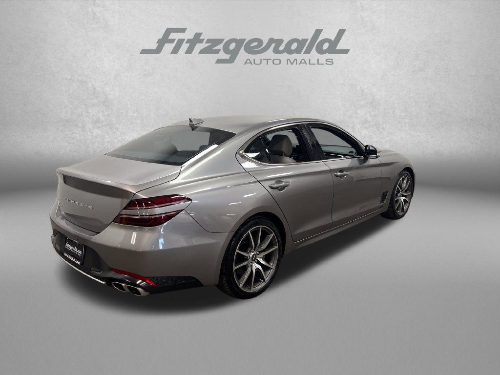 Used 2023 Genesis G70 2.0T RWD image 7