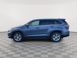 Used 2015 Toyota Highlander XLE image 6