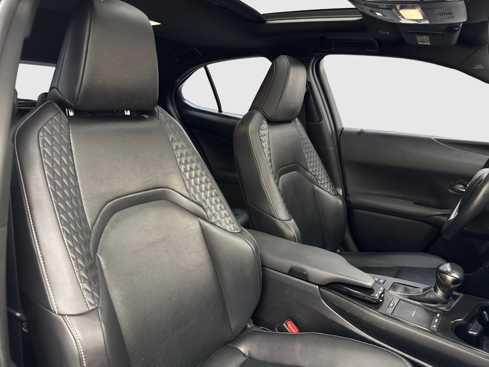 Used 2021 Lexus UX 250h w/ Premium Package AWD/4WD image 38
