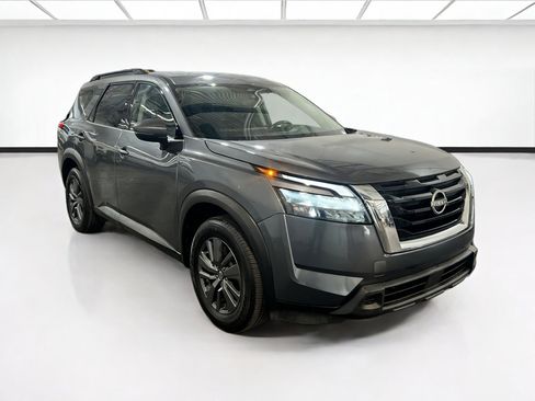 Used 2023 Nissan Pathfinder SV AWD/4WD image 3
