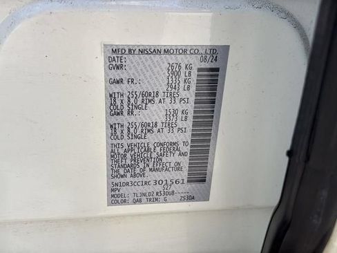 Used 2024 Nissan Pathfinder SL AWD/4WD image 30