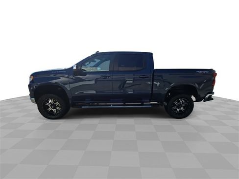Used 2022 Chevrolet Silverado 1500 LT image 5