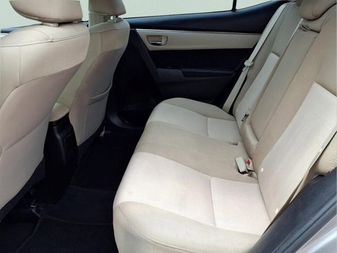 Used 2015 Toyota Corolla LE FWD image 11