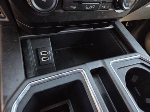 Used 2019 Ford F150 XLT w/ Equipment Group 302A Luxury AWD/4WD image 13