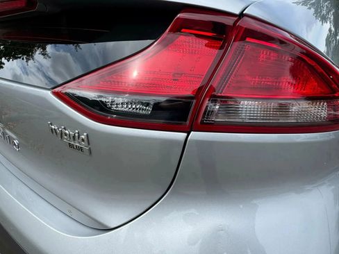 Used 2020 Hyundai Ioniq Blue image 21