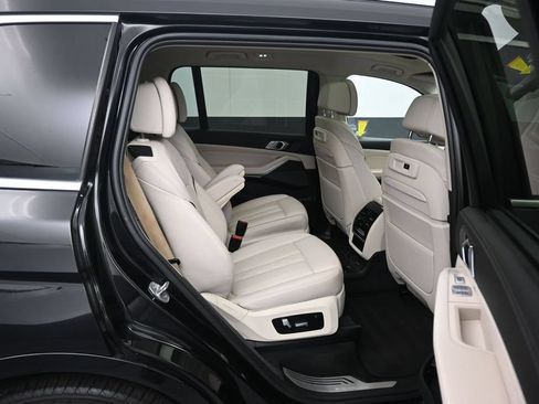 Used 2019 BMW X7 xDrive40i w/ Premium Package AWD/4WD image 49