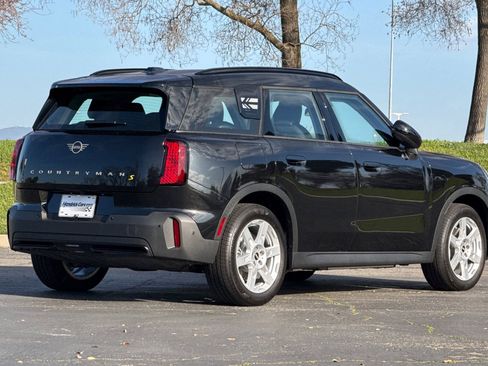 Used 2025 MINI Cooper Countryman SE image 5