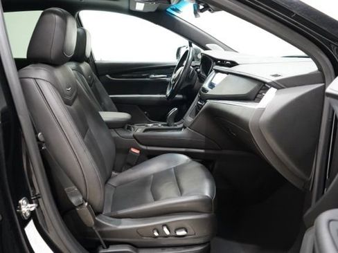 Used 2023 Cadillac XT5 Premium Luxury image 36